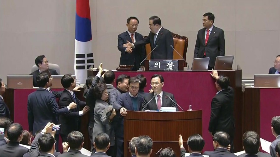 필리버스터 50시간만에 종료, 27일 선거법 표결 관련 이미지 2