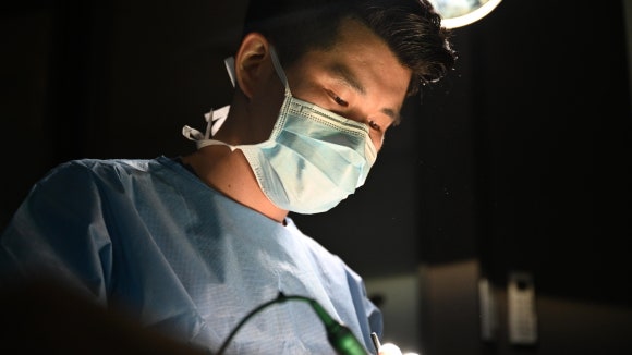 임플란트 후 음주, 술 회복 과정을 방해할 수 있는 이유 관련 이미지 1