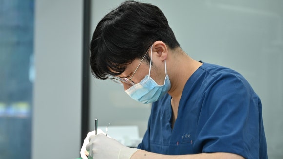 가양역치과 통증이 두려우신가요? 덜 아픈 치료를 위해 저희가 노력하는 것들 관련 이미지 4