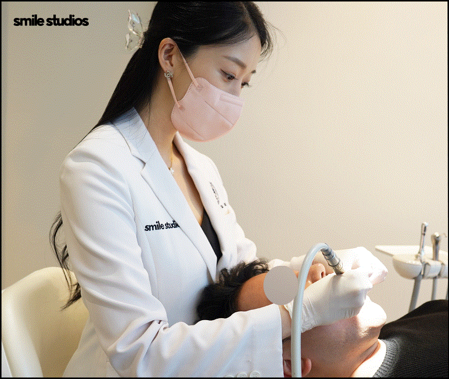 How to Restore Chipped or Fractured Front Teeth and Check the Results image 8