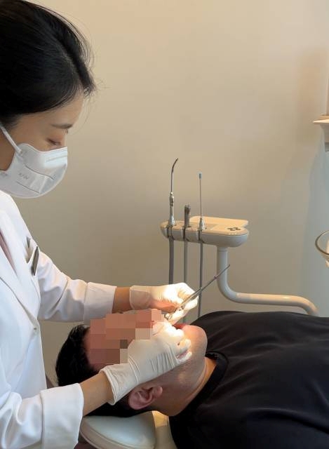 치과라미네이트, 앞니 크기 불균형? 이젠 섬세한 차이로 완성하세요 관련 이미지 3