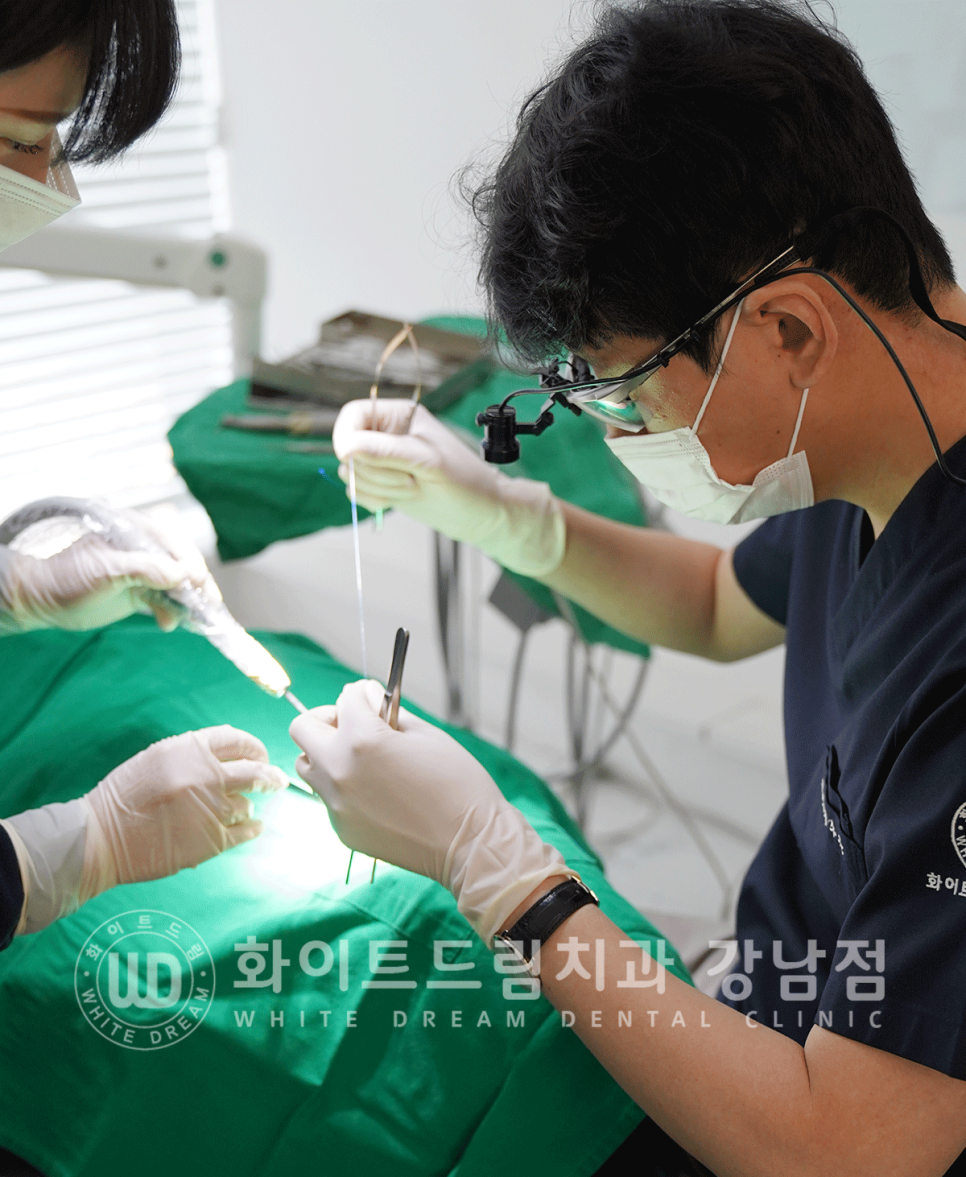 서초동 치과 추천 / "임플란트 개수를 줄이는 식립 방법은?" 강남 화이트드림치과 임플란트 관련 이미지 2