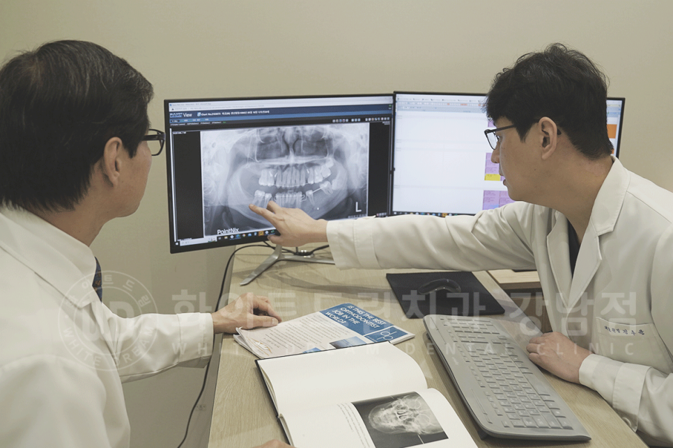 강남 덧니 비발치교정 / 임플란트와 치아교정 동시 진행 case 리뷰. 관련 이미지 30