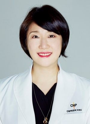 신촌차앤박피부과 8월 여름휴가 원장님 진료안내 관련 이미지 3