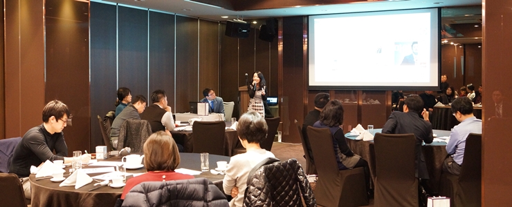[공유] 탈모와 여드름 치료에 대해 연구하고 공부하는 의료진 관련 이미지 2