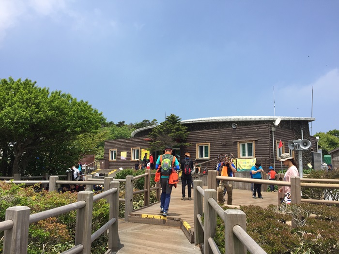 제주도 힐링여행 이야기 : 한라산의 정상 백록담까지 등정 성공!! 관련 이미지 14