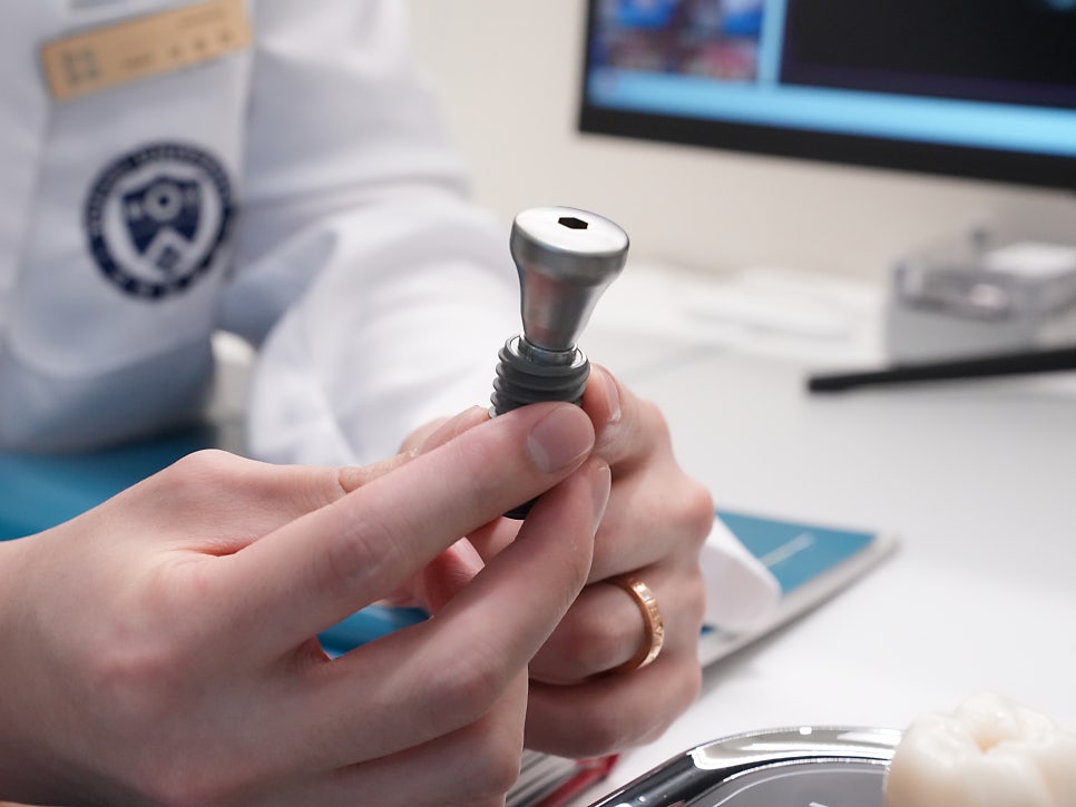 Welcome to Yonsei Dagam Dental Office, English Speaking Dental Clinic in Seoul 😇 #영어 진료 가능한 송파구 치과 관련 이미지 3