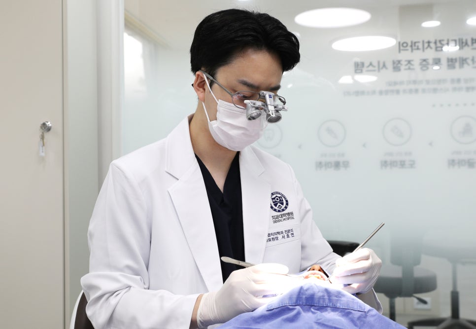 Seokchon-dong Dental Clinic, 연세다감치과: Why You Should Carefully Review the Denture-Making Steps · Process from the Beginning image 8