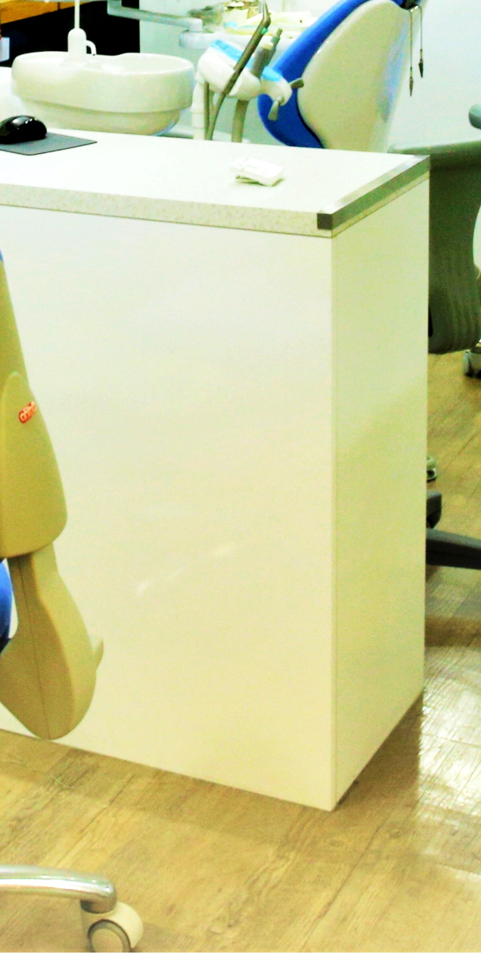 을지로입구역치과 이가 빠진 자리를 해결하려면? 관련 이미지 28