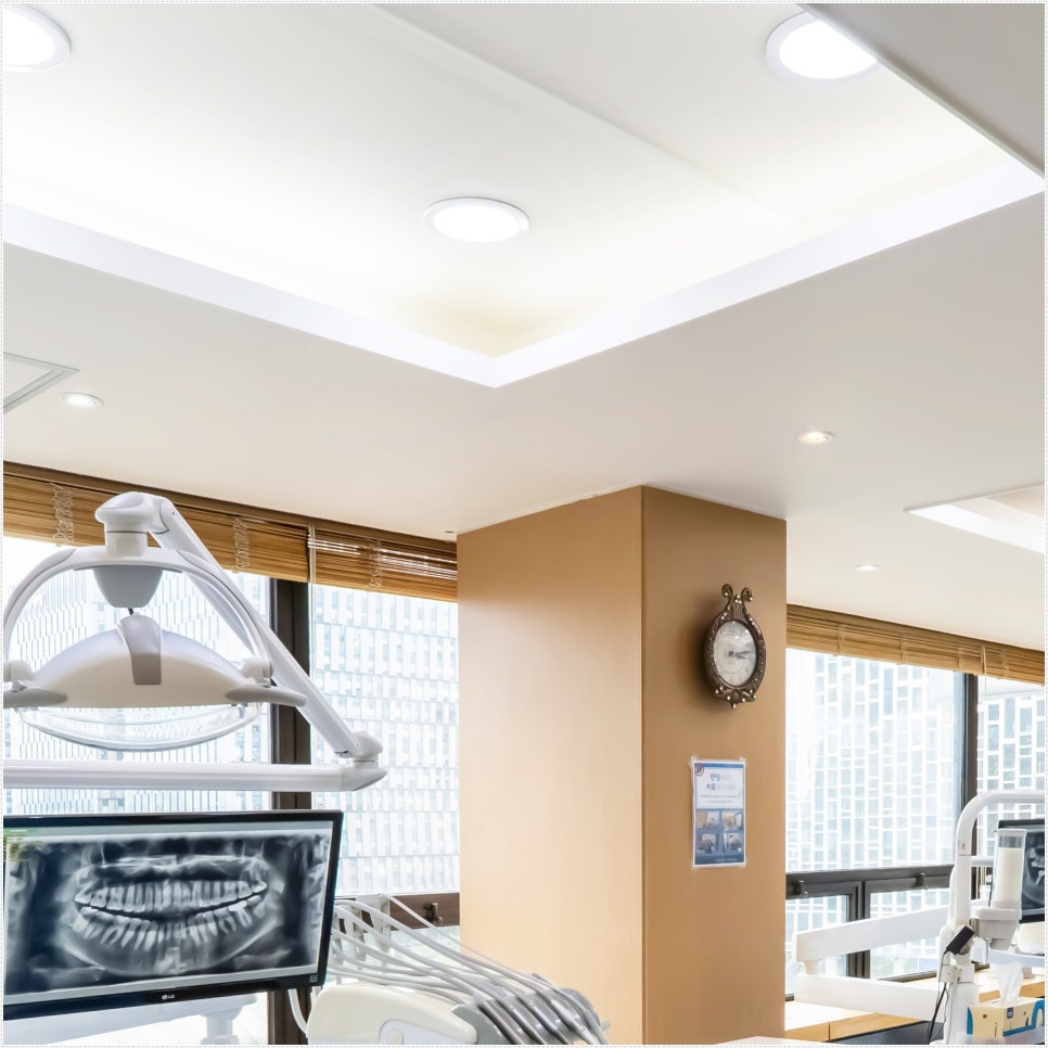 명동치과에서 치아식립 받아 건강을 챙겨요 관련 이미지 19