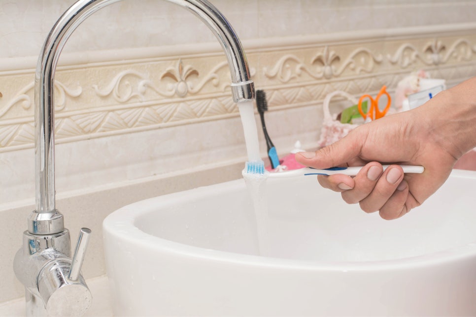 칫솔을 관리해야 하는 이유와 그 방법들 관련 이미지 3