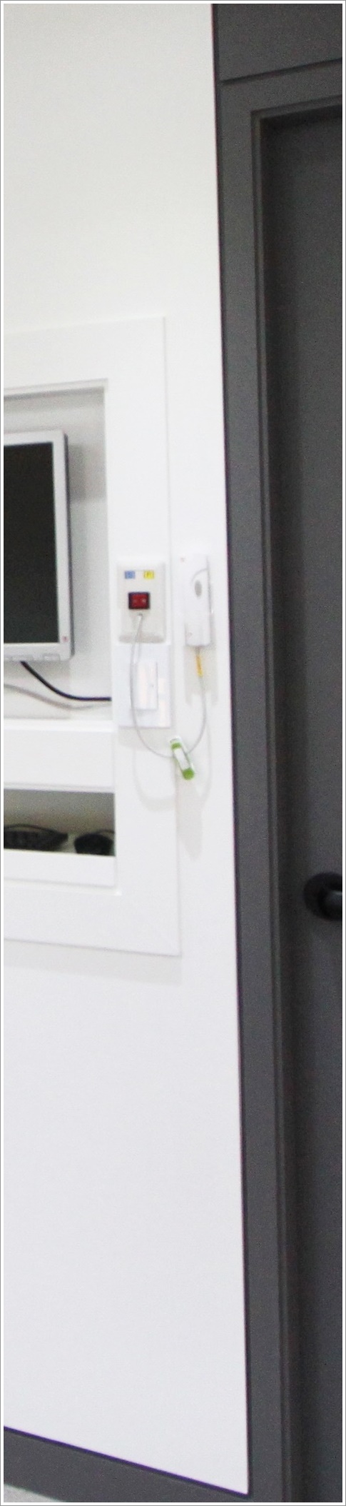 청계천치과 투명하여 티나지 않는 교정 관련 이미지 11