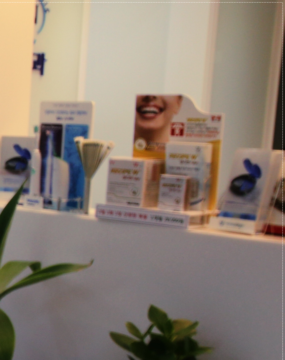 을지로치과 투명해서 티가 안 나게 교정할 수 있어요 관련 이미지 16