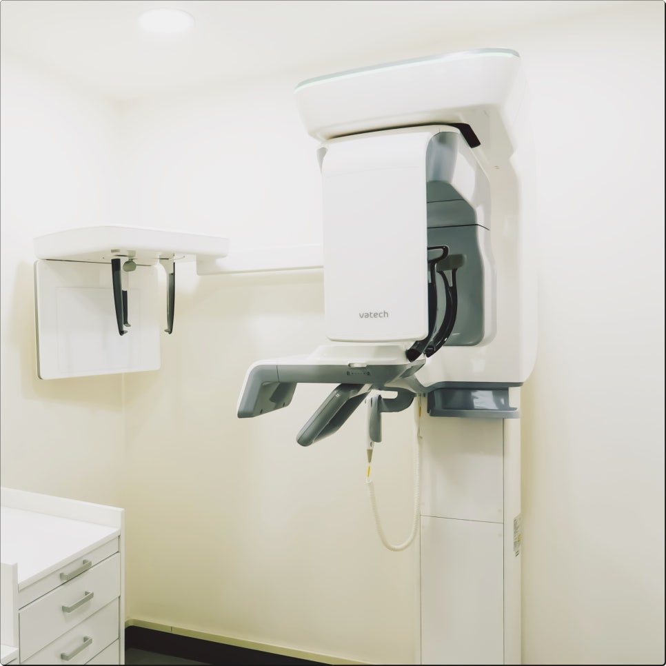 을지로치과에서 정확한 위치에 인공치아 식립 받아요 관련 이미지 9