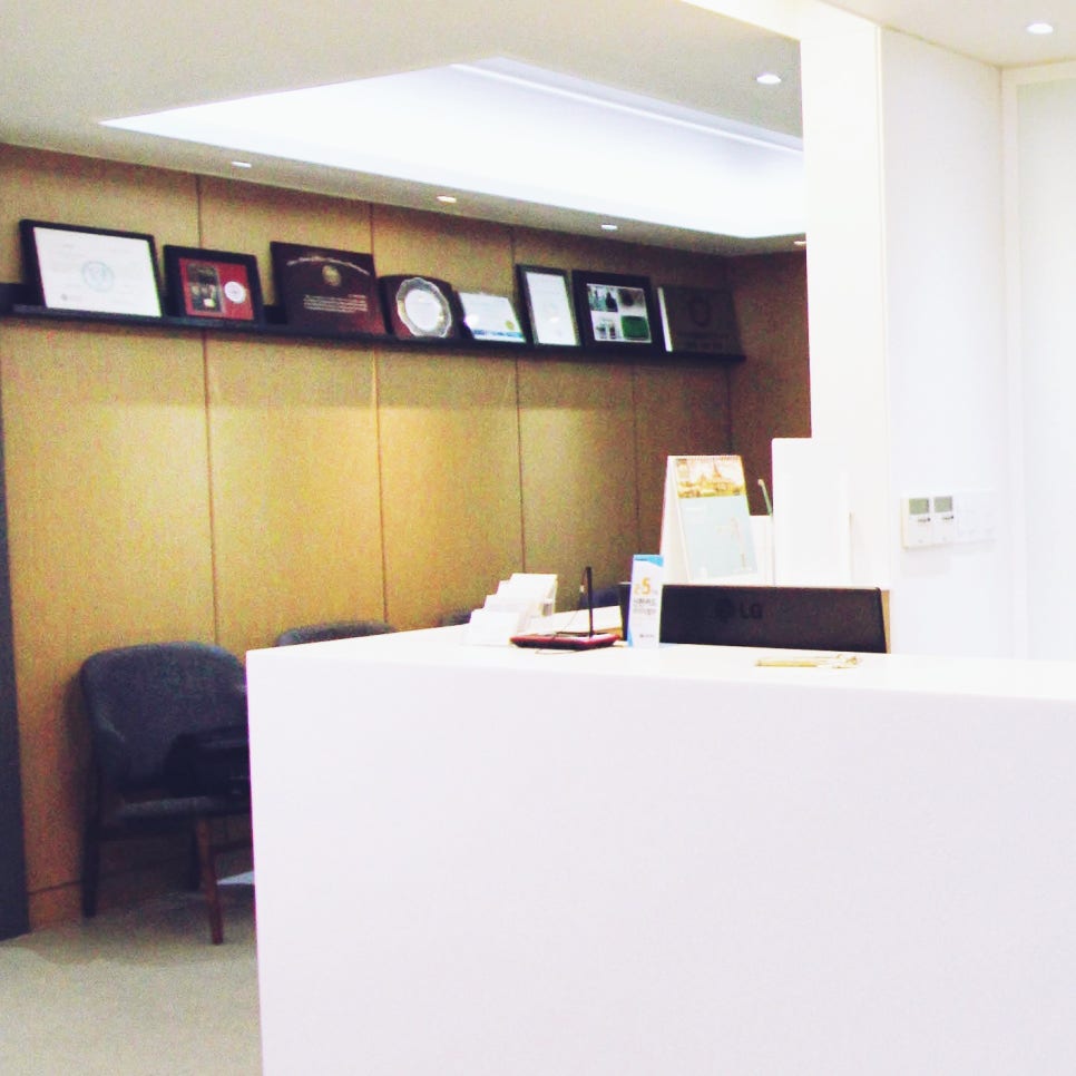 명동치과 잘 씹지 못하고 삼켜 힘드실 땐? 관련 이미지 17