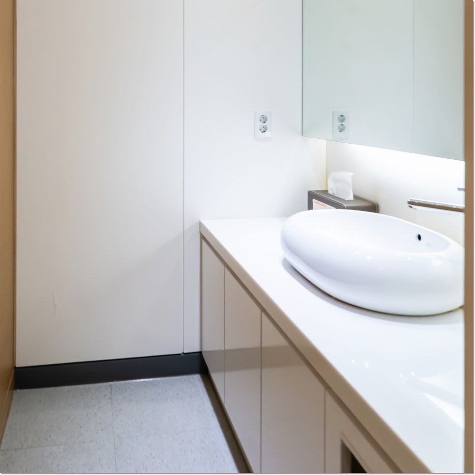 종각치과, 노화로 치아 상실을 겪으면 임플란트를 관련 이미지 13