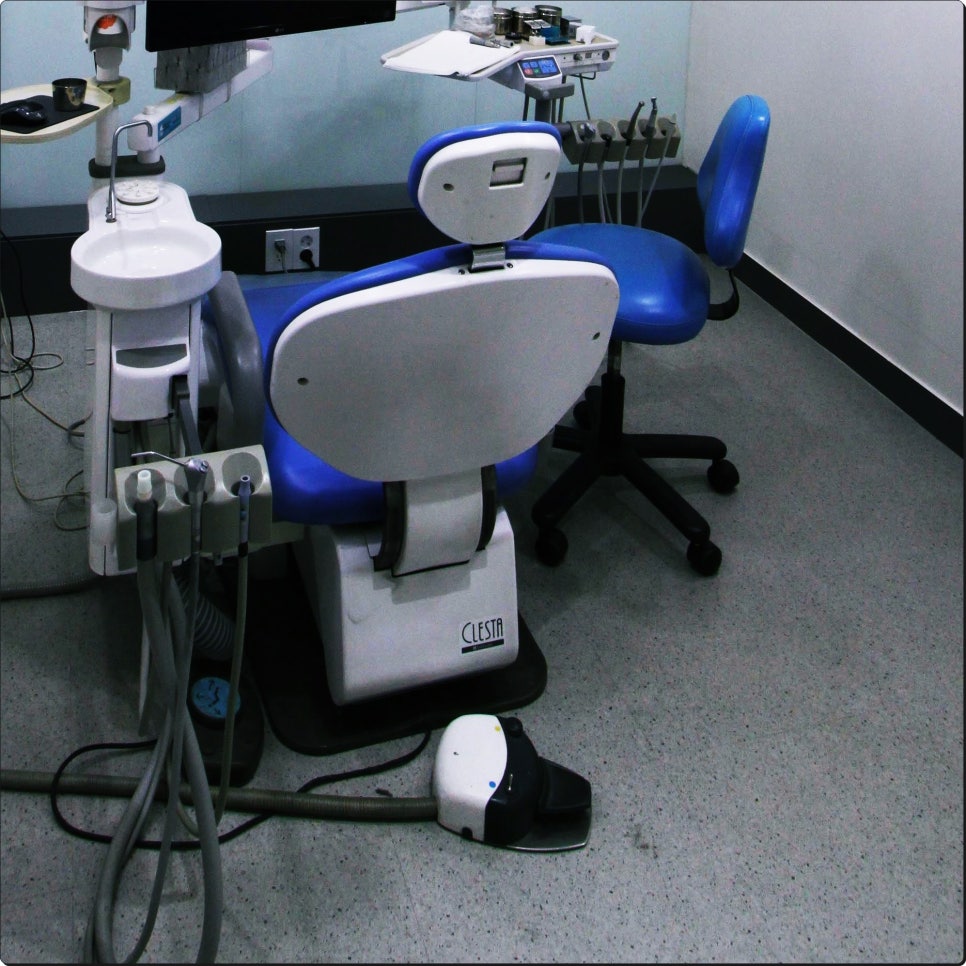 을지로치과에서 정확한 위치에 인공치아 식립 받아요 관련 이미지 10