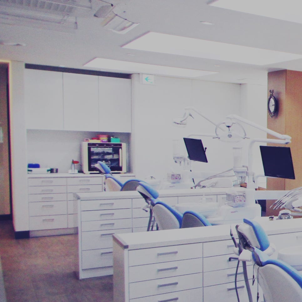 명동치과 잘 씹지 못하고 삼켜 힘드실 땐? 관련 이미지 20