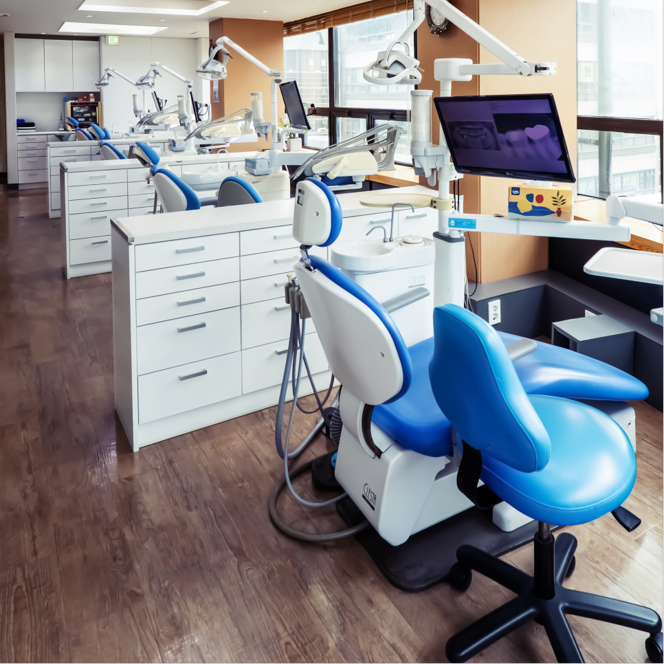 명동치과 잇몸이 안좋고 이가 계속 빠져서 밥먹기가 힘들어요. 관련 이미지 13