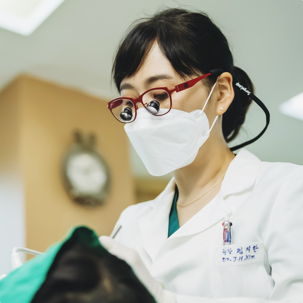 종로치과 한번 식립한 임플란트 오래 오래 관련 이미지 19