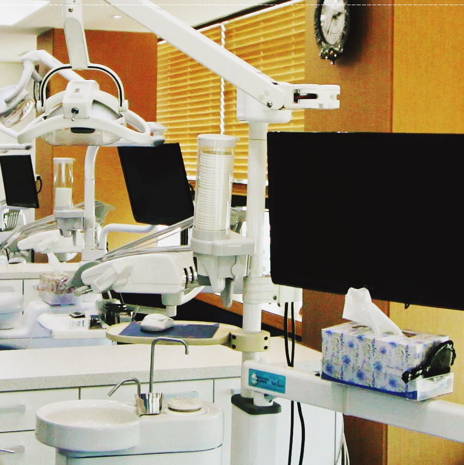 을지로치과 투명해서 티가 안 나게 교정할 수 있어요 관련 이미지 35