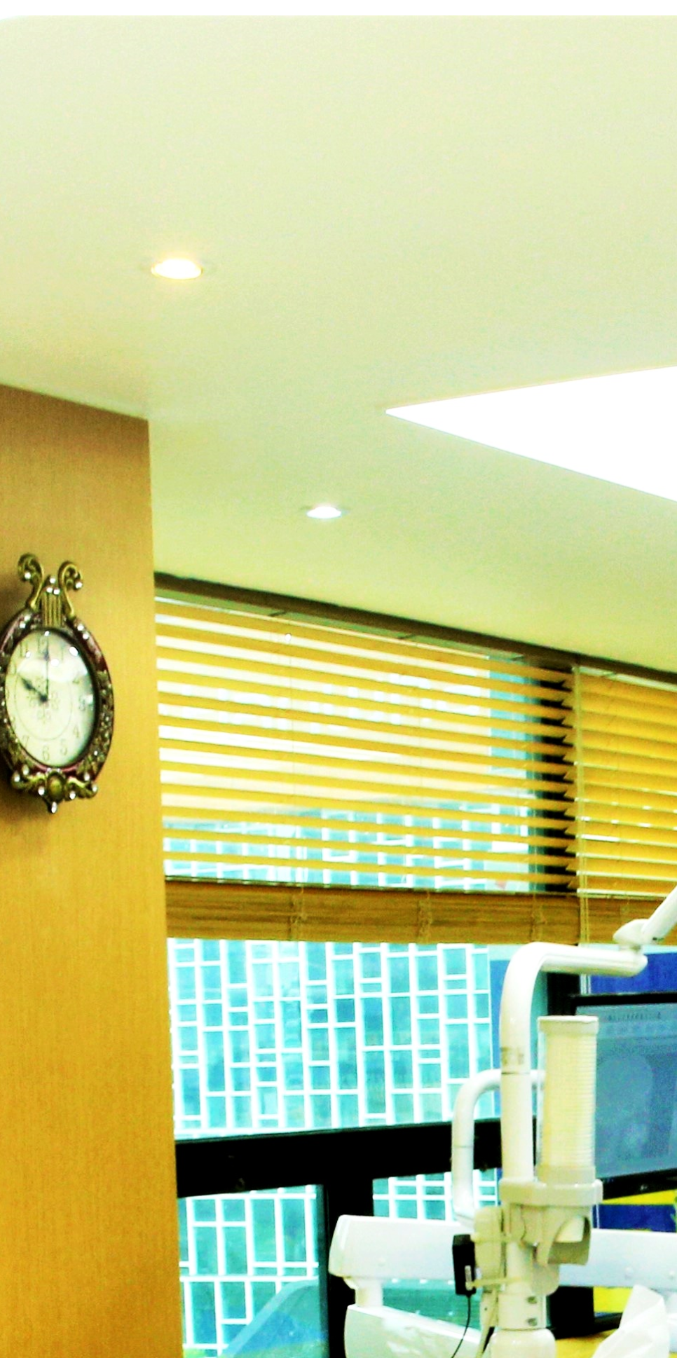 을지로입구역치과 이가 빠진 자리를 해결하려면? 관련 이미지 21