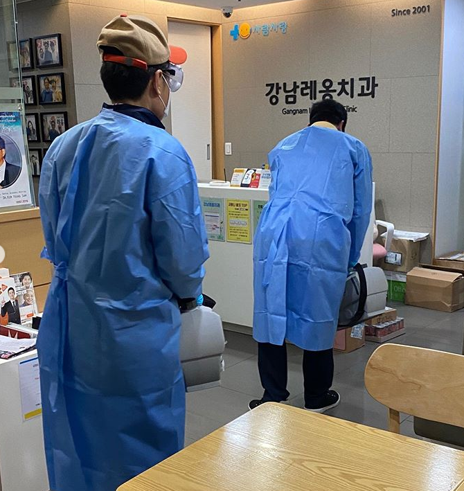 강남레옹치과 방역 더욱 철저히! (사회적 거리두기 2.5단계) 관련 이미지 2
