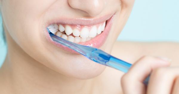 찬물 이시림 증상 원인과 치료, 시린 치아 관리 가이드🔖 / 강남레옹치과 관련 이미지 6