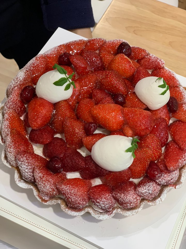 강남레옹치과는 지금 딸기밭~^^ 관련 이미지 4