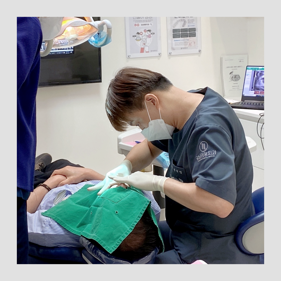 경규영, 편영훈 원장님의 진중한 모습 관련 이미지 1