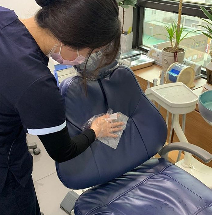 강남레옹치과 방역 더욱 철저히! (사회적 거리두기 2.5단계) 관련 이미지 5