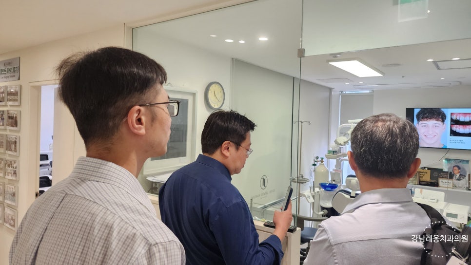 싱가포르 현지 치과의사, 강남레옹치과에 방문하다! 관련 이미지 6