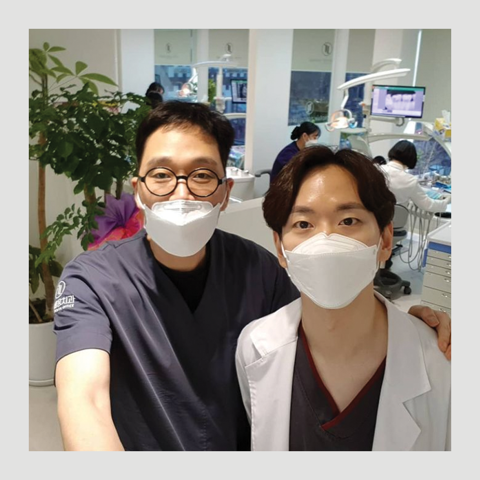 사람 사진으로 기록 해보는 강남레옹치과의 3월 관련 이미지 5