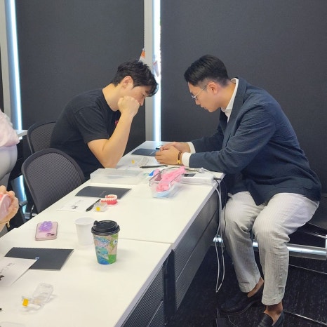 박영민 원장님의 최소침습 앞니치료 세미나 스케치 in Australia🙌 관련 이미지 4