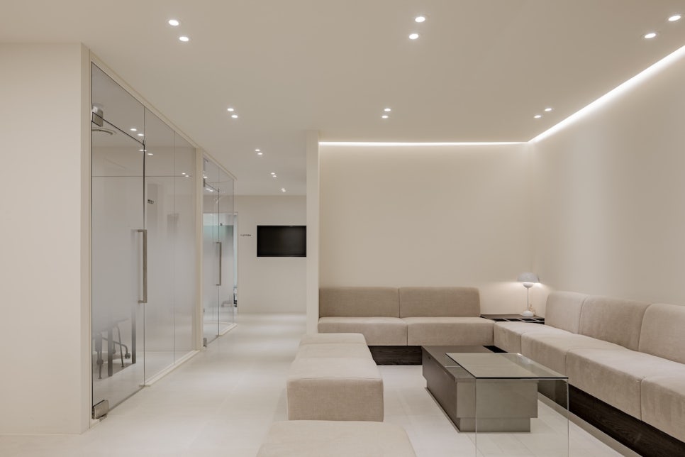 사랑니 발치 후 구멍, 음식물 끼임부터 회복, 관리법까지 총정리📑 / 강남레옹치과 관련 이미지 10