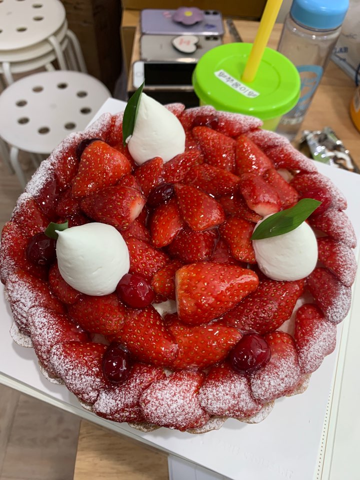 강남레옹치과는 지금 딸기밭~^^ 관련 이미지 6