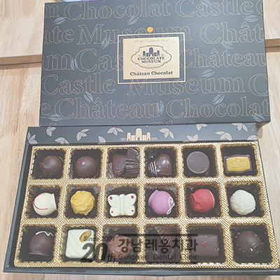 강남레옹치과에 전달 된 달콤한 마음들 관련 이미지 1