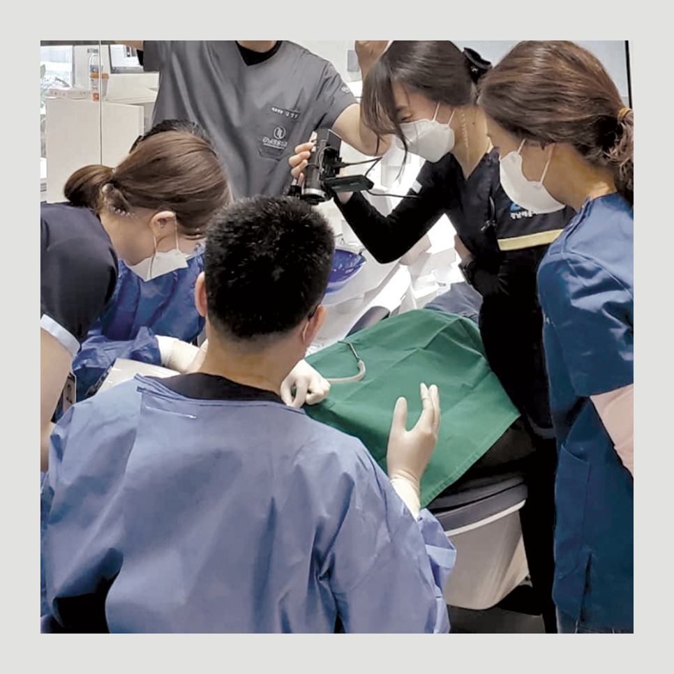 멋진 분들과 함께한 우리의 4월 관련 이미지 3