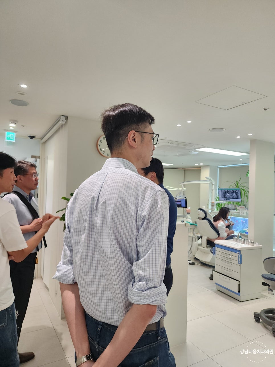 싱가포르 현지 치과의사, 강남레옹치과에 방문하다! 관련 이미지 7