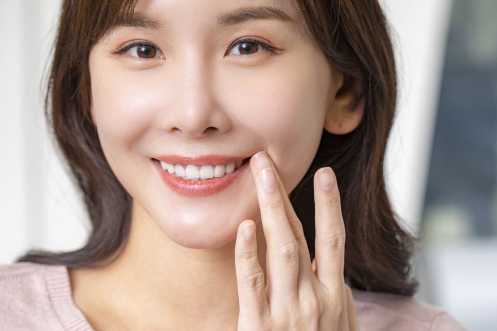 Gangnam Teeth Whitening: If yellow teeth are bothering you before wedding photos (same-day treatment process) image 4