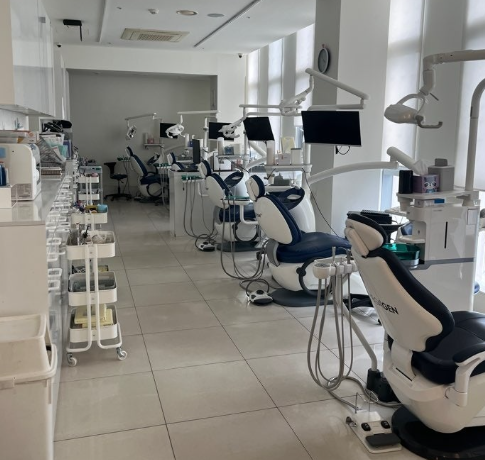 강남 신논현역 치과, 심미치료 쁘띠치아성형 선택 전 꼭 확인해 보셨으면 하는 부분 관련 이미지 2