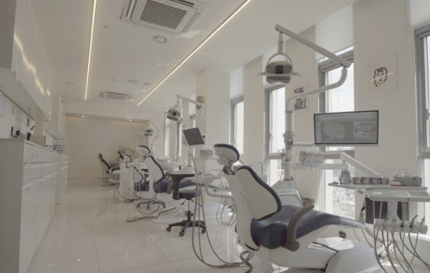 Gangnam-gu Veneers: Why Does the Amount to Be Trimmed Differ at Each Consultation? image 3