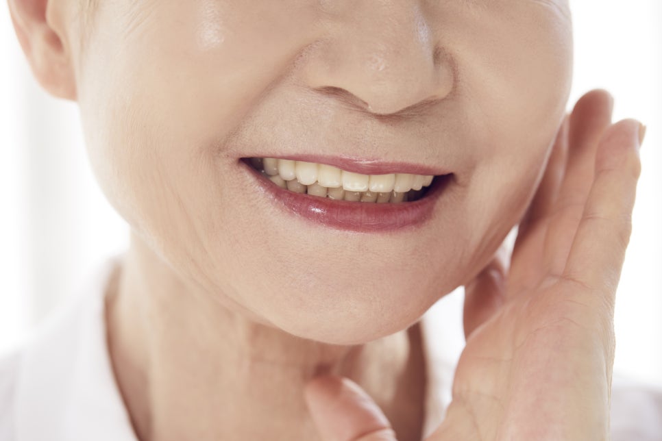 If You Have an Incisor Complex and Find It Hard to Smile Often image 2