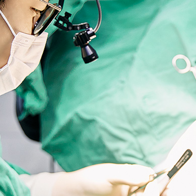 Key Points That Reveal the Difference Before and After Male Eye Correction image 5
