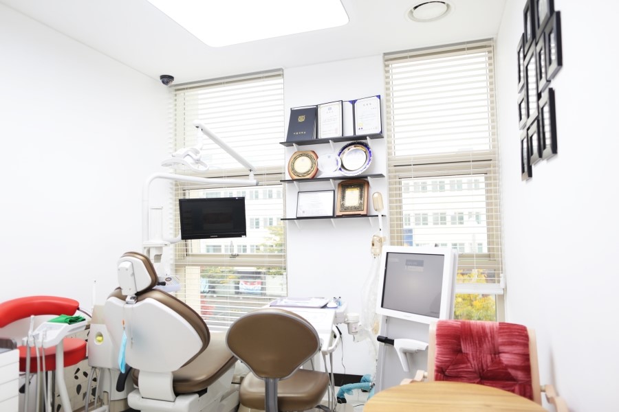 세라믹치과 앞니부분교정 관련 이미지 3