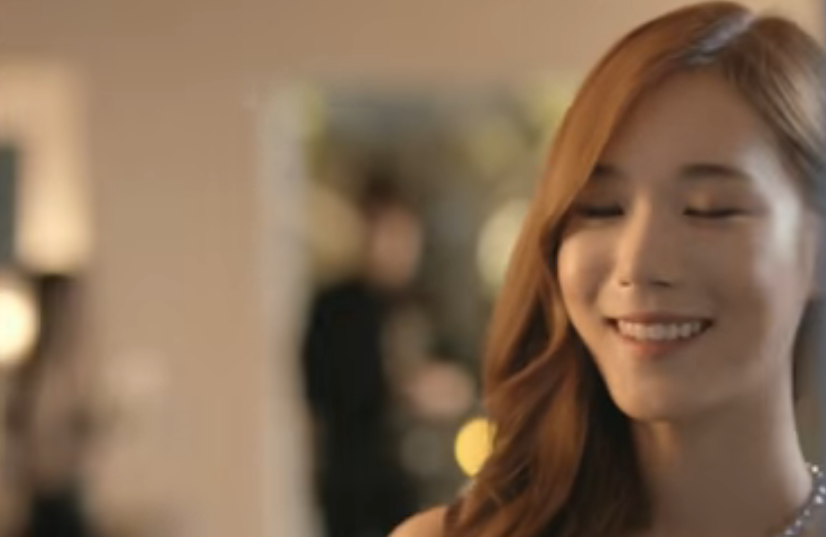 페레로로쉐 CF , 돌출입 세라믹 교정 연기자 정지연 님을 소개합니다. 관련 이미지 10