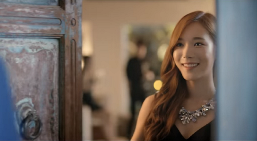 페레로로쉐 CF , 돌출입 세라믹 교정 연기자 정지연 님을 소개합니다. 관련 이미지 1