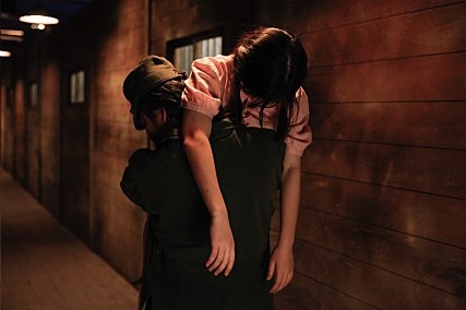 귀향, 무엇이 소녀들을 지옥으로 보냈나 관련 이미지 5