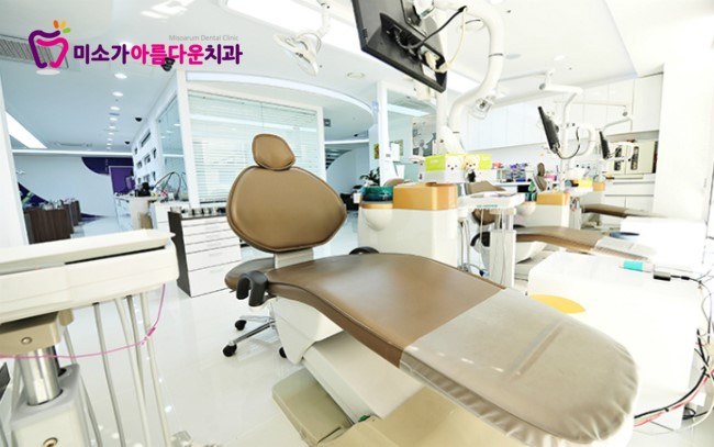 강남교정전문치과 미소가아름다운치과의 세라믹교정 [세라믹교정,강남세라믹교정,미소가아름다운치과] 관련 이미지 1