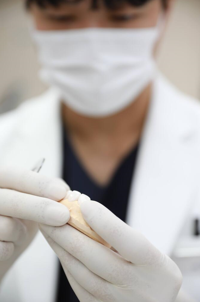 신사역 치과, 임플란트 후 관리방법 정리해보기 관련 이미지 8